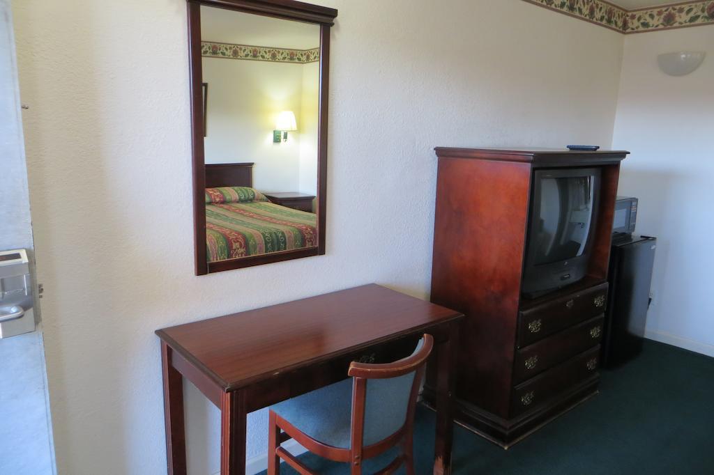Capri Motel Redwood City Dış mekan fotoğraf