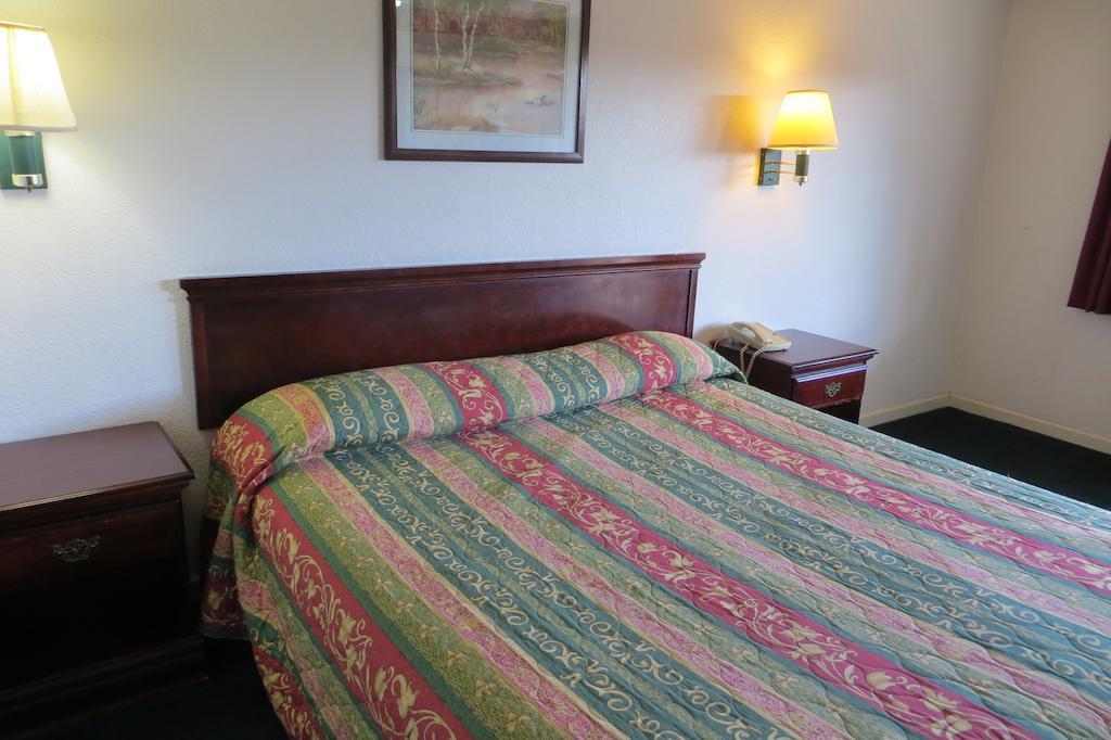 Capri Motel Redwood City Oda fotoğraf