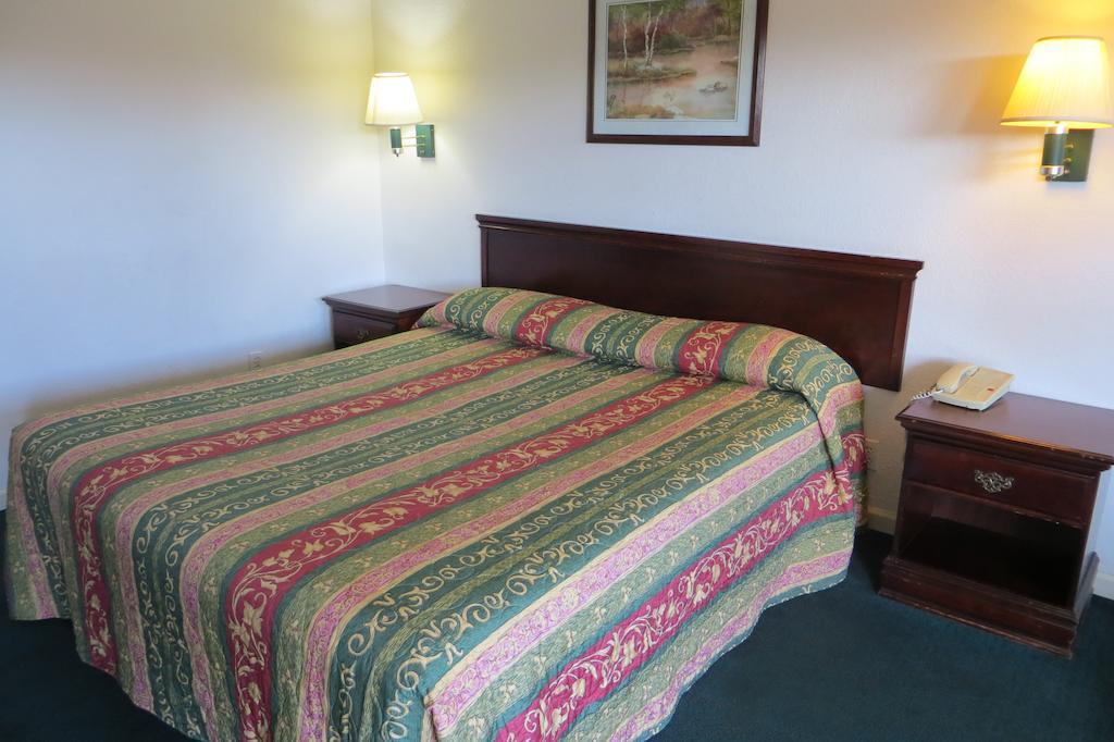 Capri Motel Redwood City Oda fotoğraf